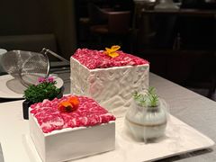 -左庭右院鲜牛肉火锅黑金店(陆家嘴中心店)