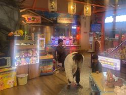 -卡通尼乐园(新达汇三林店)