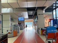 -奥冠体育华师附中恒温游泳馆