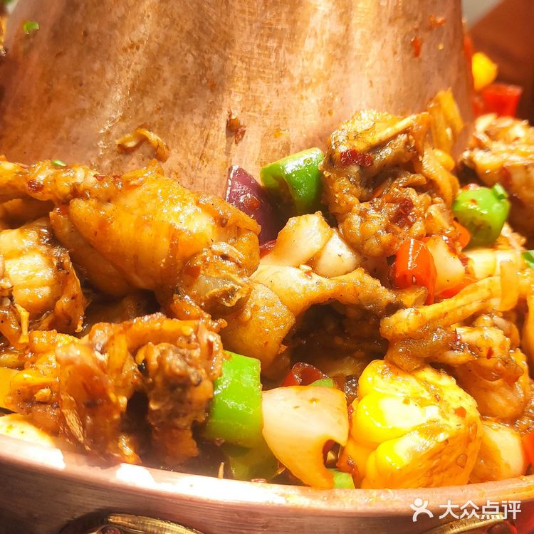 不输牛蛙。烤鸭也很让人惊艳,没想到不输烤鸭店