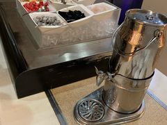 -海口绿发希尔顿酒店-田园汇自助餐·三文鱼·海鲜