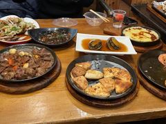 -老东镇啤酒屋海鲜加工·蒸汽海鲜·海鲜烧烤(台东店)