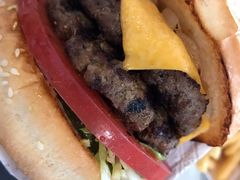-The Habit Burger Grill 哈比特汉堡(爱琴海店)
