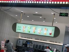 门面-桂桂茶(滨江龙湖天街一店)