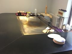 餐具摆设-禅猫日本料理