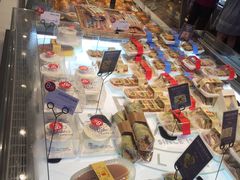 -巴黎贝甜(大宁国际商业广场店)