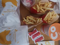 -CoCo都可(湖滨银泰店B区店)