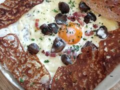 鸡蛋蘑菇熏肉荞麦可丽饼-RAC BAR(安福路店)