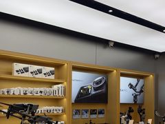 -DJI大疆(深圳华强北曼哈授权体验店)