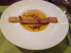 -香格里拉鱼跃地中海西餐厅·牛排披萨