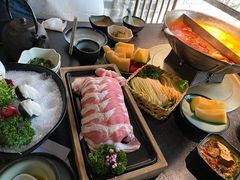 -湊湊火锅·茶憩(新中关购物中心店)