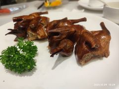 -万龙洲海鲜(大兴绿地缤纷城店)