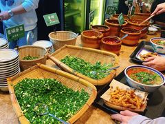 -云阿蛮云南生烫牛肉米线(奉贤路店)