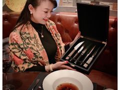 -恰餐厅及酒吧 CHAR Bar & Grill (北京丽都皇冠假日店)