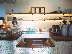 -Line 咖啡(石厦花园店)