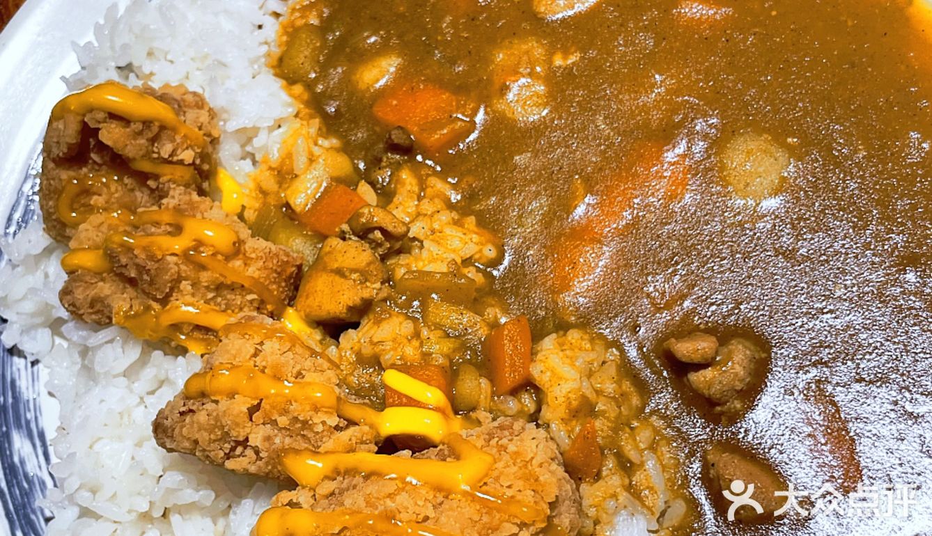 在外面夜市随便吃吃也不止这个价钱呢