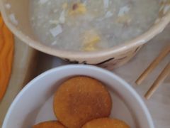 牛肉窝蛋粥-温粥人(春晖路店)