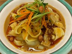 石河子的凉皮-清真·玛丽亚新疆菜主题餐厅(浙江中路店)