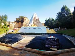 -彩色沙林风景区