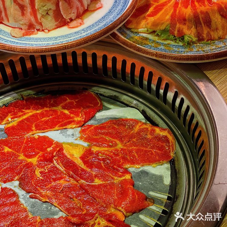 成都解封第一顿烤肉🥩，雅莉家当然榜上有名呀🌟