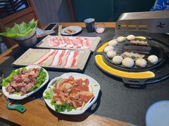 -七甲山烤肉(长白山奇石山珍根艺一条街店)