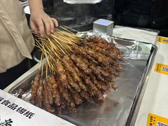 -巴汗羊肉串烧烤店