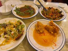 -鹤乡东北菜(崮山路店)