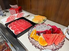 -海底捞火锅鲜切牛肉主题店(长寿路店)