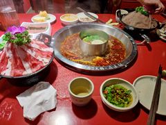 -灥喜锅潮牌火锅制造厂(南村一店)