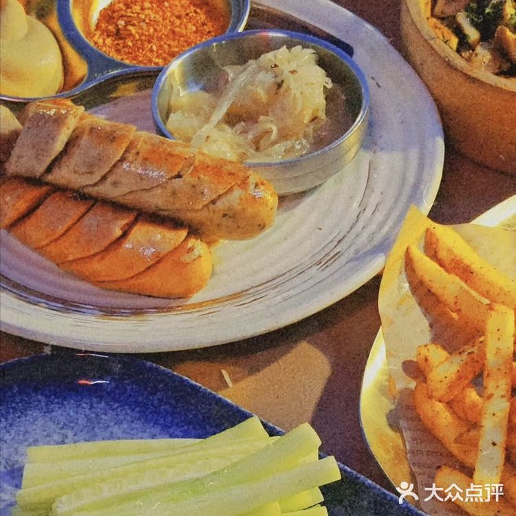 超绝氛围感西餐吧🍴埠口精酿的微醺时刻🥂