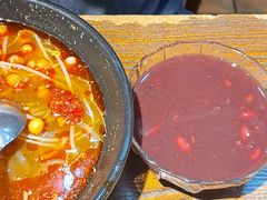 -爆炸头阿姨小四川正宗川味小吃(无任何分店)