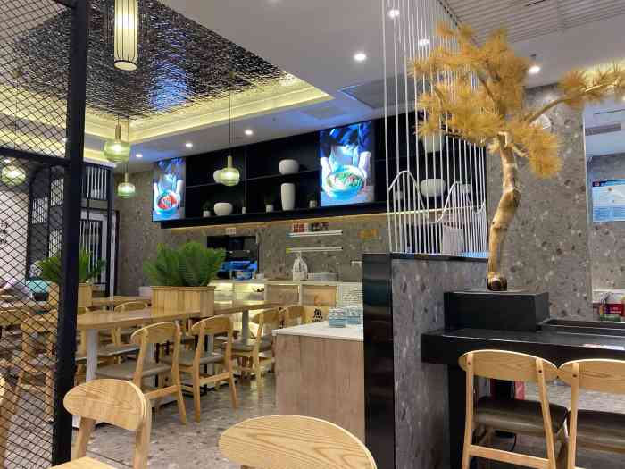 鱼粉王·鱼鲜汤浓(万达店)-"今天来宁波出差,我原来在上海来福士店吃