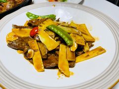 野山笋炒三层肉-阿忠食坊大排档·20年老店(万象城店)