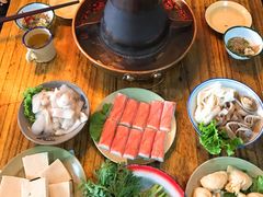 -东镇老火锅(长春路首店)