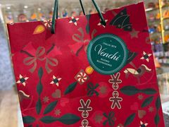 -VENCHI 闻绮(北京国贸商城店)