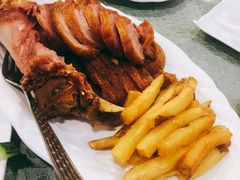 德國烤豬手-亚利咖喱屋