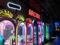 -世代星球·保龄球·镭战真人CS·团建(杨浦店)