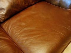 -爱革·洗衣改衣·洗鞋修鞋·洗包修包·奢侈品护理(宝地广场店)