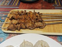 -乡村馕坑肉·烧烤·新疆菜·本地人更爱吃(阿勒泰首店)