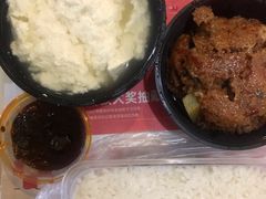 -丘艳豆花饭大排档(大坪店)