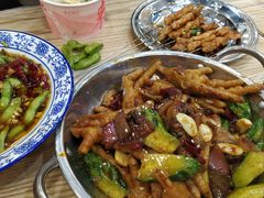 -江城燕子大排档(江汉路步行街店)