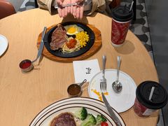 -菲滋意式餐厅(温岭银泰城店)