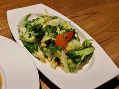 西兰花鹰嘴豆-胖老汉新疆特色椒麻鸡(南门店)