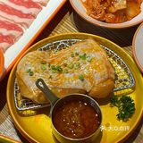 这家烤肉还挺火🔥