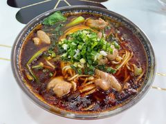 -胥佳烧鸡公牛肉面馆