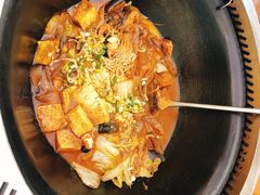 清江鱼锅-小媳妇铁锅炖鱼(世博园店)