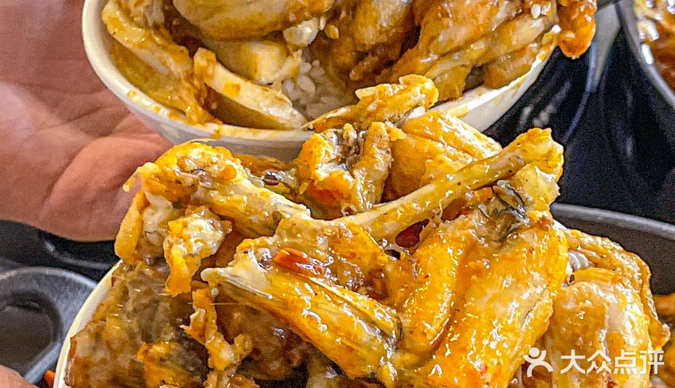 坐标南京，18r一只的巨大烤蛙真的会爱！！  