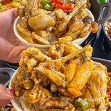 坐标南京，18r一只的巨大烤蛙真的会爱！！  