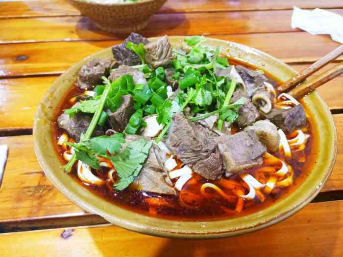 余记面馆-"曾经喜欢吃的一家米线,就这样了!米线里面.