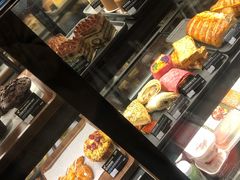 面包甜点陈列柜-星巴克(厦门SM新生活广场店)
